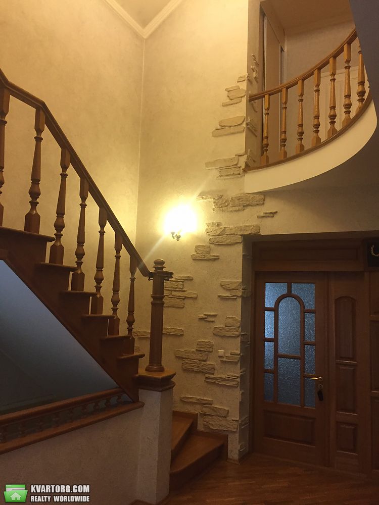 Rent out house. Киев,  Октябрьская — photo 4