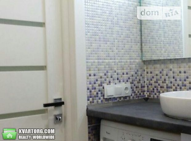 Rent out 3-room apartment. Киев, Метробудовская — photo 8