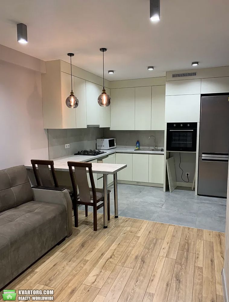 Rent out 2-room apartment. Львов, Володимира Великого — photo 1