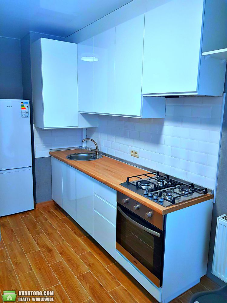 Rent out 1-room apartment. Киев,  Малоземельная — photo 9