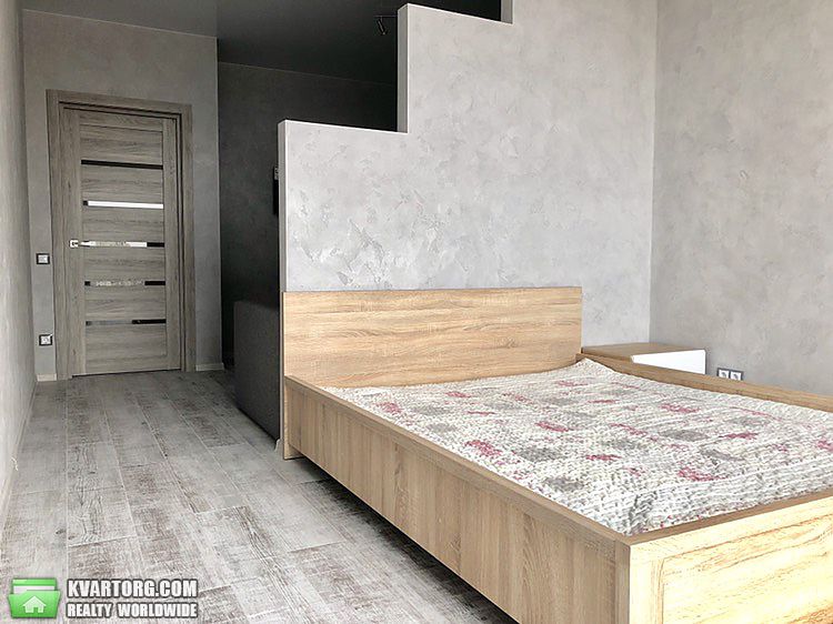 Rent out 1-room apartment. Киев,  Жмаченко — photo 2