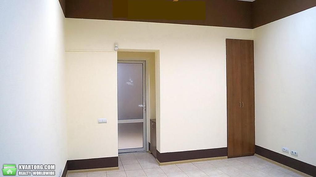 Rent out 5-room apartment. Киев,  Богдана Хмельницкого — photo 4