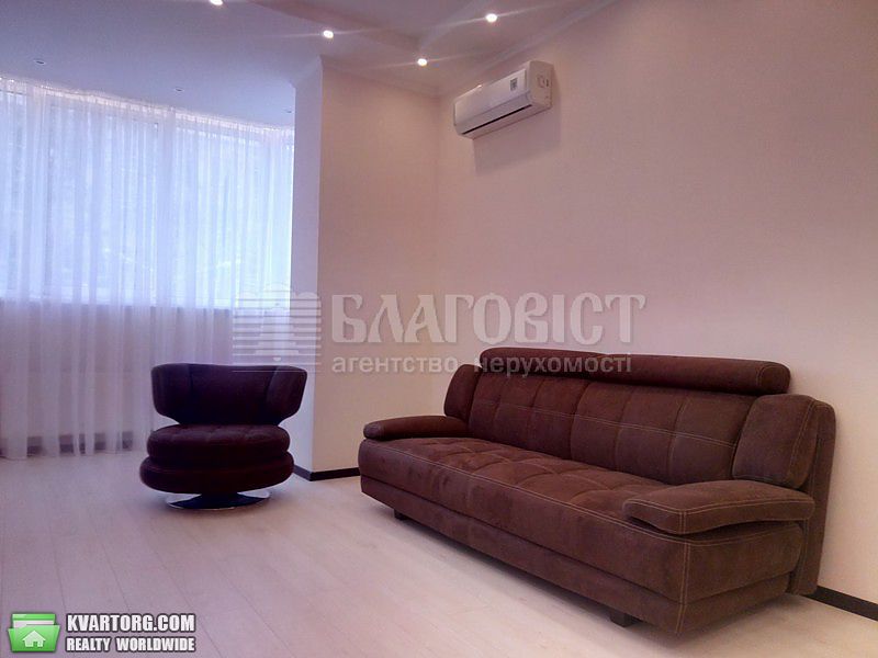 Rent out 2-room apartment. Киев,  Драгомирова — photo 5