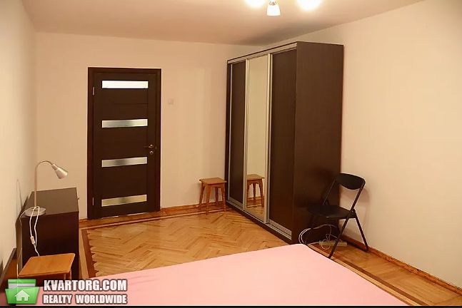 Rent out 2-room apartment. Киев,  Мичурина — photo 5