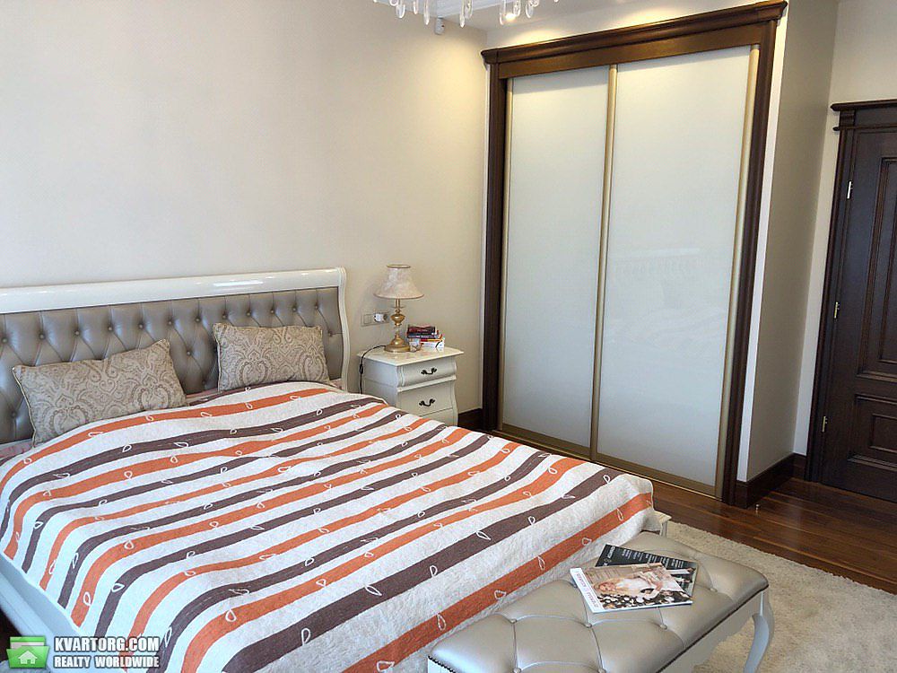 Rent out 3-room apartment. Киев, Драгомирова ул. — photo 6