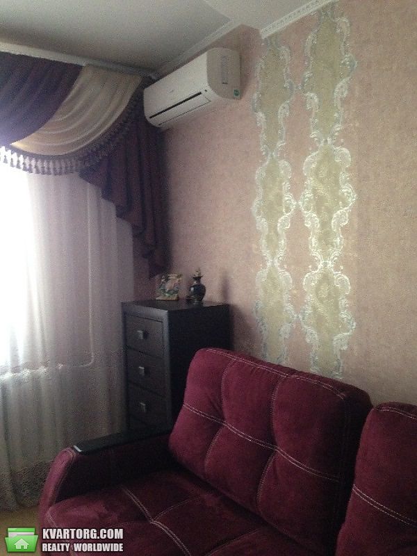 Sell 2-room apartment. Киев,  Ужвий — photo 3