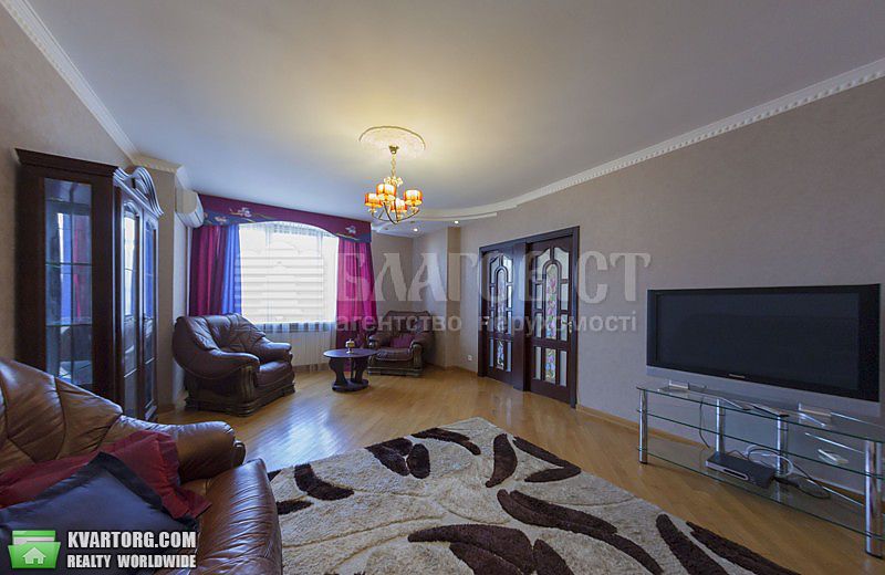 Rent out 4-room apartment. Киев,  Черновола — photo 1