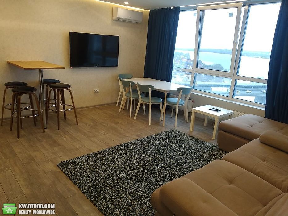 Rent out 3-room apartment. Киев,  Бажана — photo 4