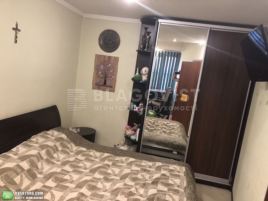 Sell 2-room apartment. Киев,  Набережно-Крещатикская — photo 3
