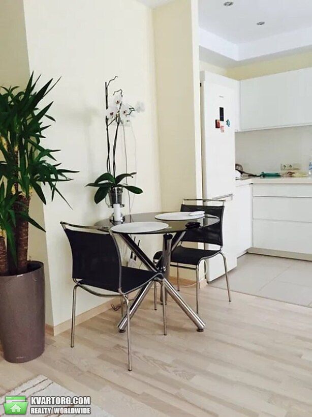 Rent out 1-room apartment. Киев, Бойчука — photo 1