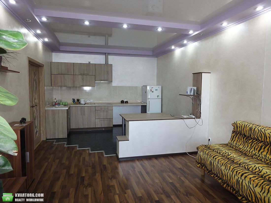 Rent out 1-room apartment. Одесса, Балковская — photo 1