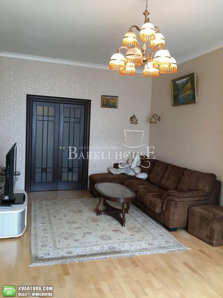 Rent out 3-room apartment. Киев,  Леваневского — photo 1