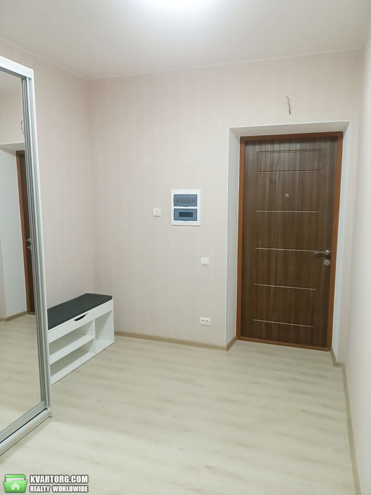 Rent out 2-room apartment. Киев, Данченко Сергея — photo 7
