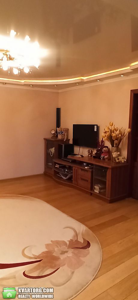 Rent out 2-room apartment. Киев, Межигорская — photo 5