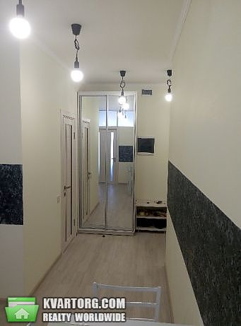 Rent out 2-room apartment. Киев,  Харьковское шоссе — photo 1