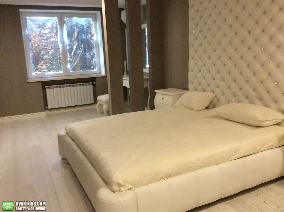Rent out 3-room apartment. Киев, Ирпенская — photo 9