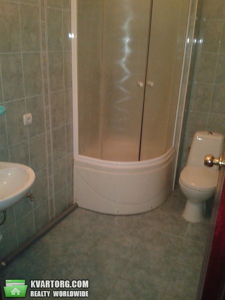 Rent out 2-room apartment. Киев, Малая Житомирская — photo 4