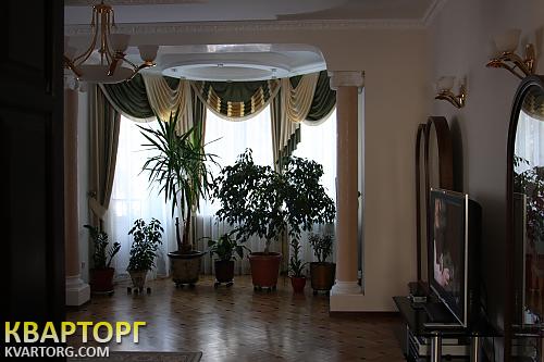 Sell house. Киевская обл., Лесники — photo 1