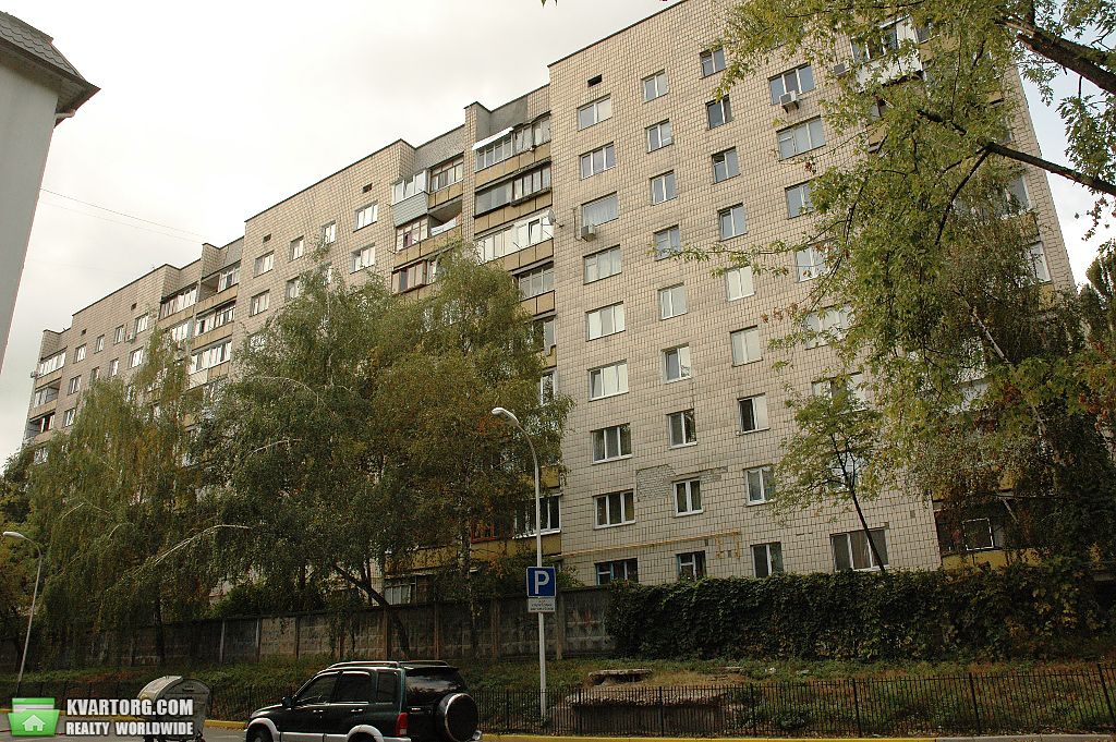 Sell 3-room apartment. Киев,  Дегтяревская — photo 1