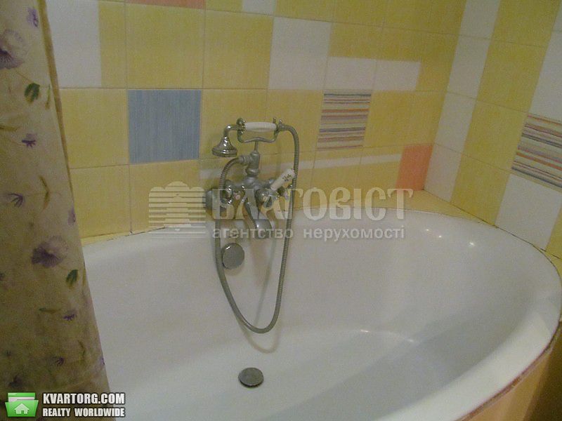 Rent out 3-room apartment. Киев,  Кустанайская — photo 5