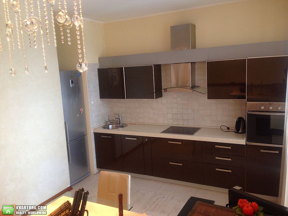 Rent out 3-room apartment. Киев,  Щорса — photo 4