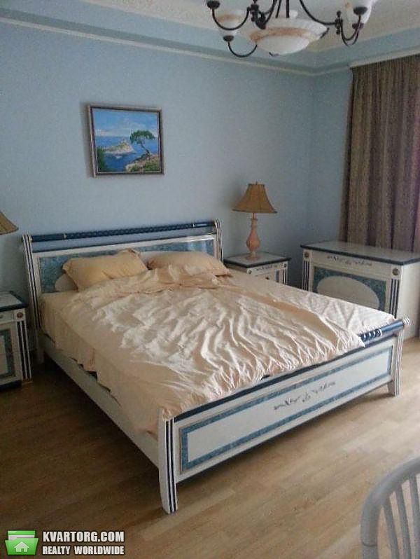 Rent out 2-room apartment. Киев,  Костельная — photo 4