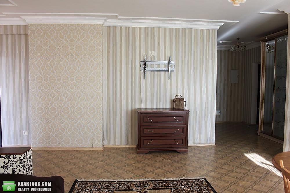 Rent out 3-room apartment. Киев,  Героев Сталинграда пр — photo 3