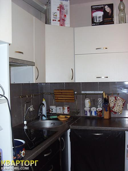 Sell 2-room apartment. Киев,  Милославская — photo 1