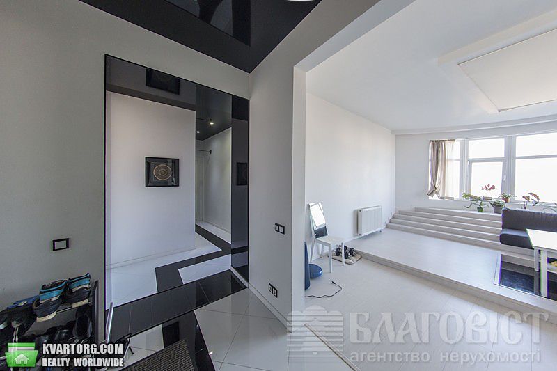 Sell 2-room apartment. Киев,  Мельникова — photo 3