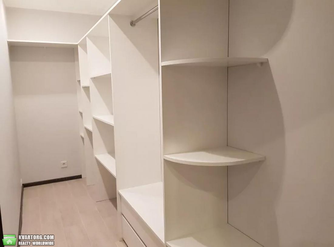 Rent out 4-room apartment. Киев,  Макеевский пер — photo 10