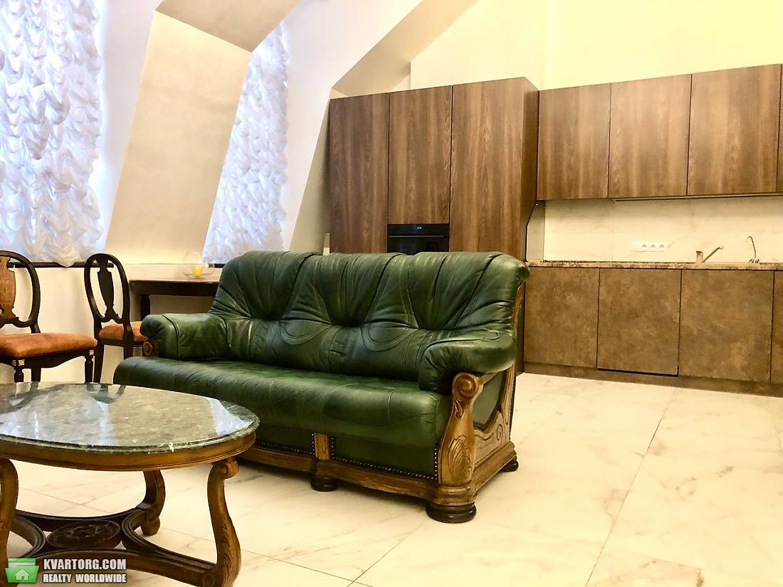 Rent out 3-room apartment. Днепропетровск, Соборная площадь — photo 2