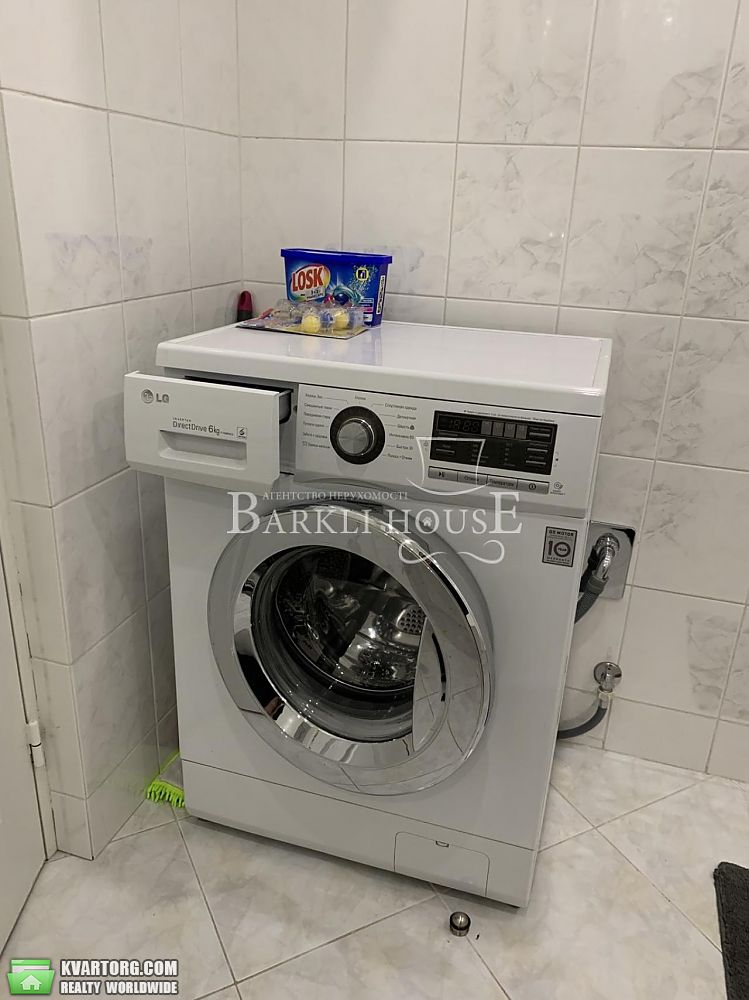 Rent out 2-room apartment. Киев,  Никольско-Ботаническая — photo 8