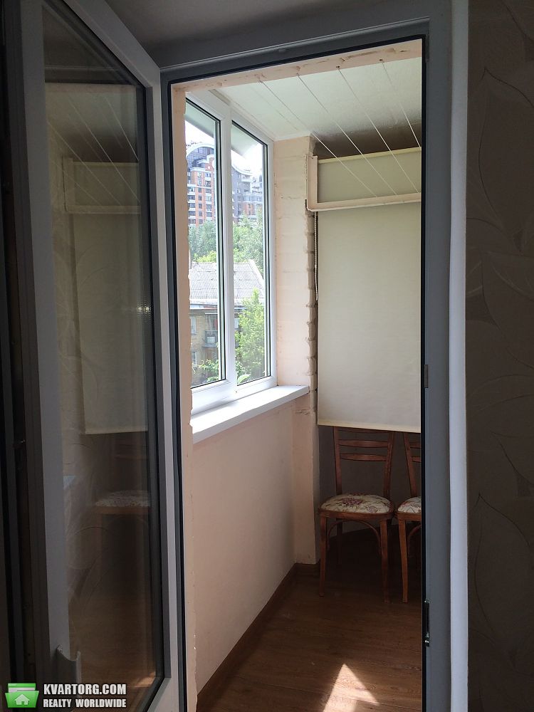 Rent out 1-room apartment. Киев, Первомайского Леонида — photo 10