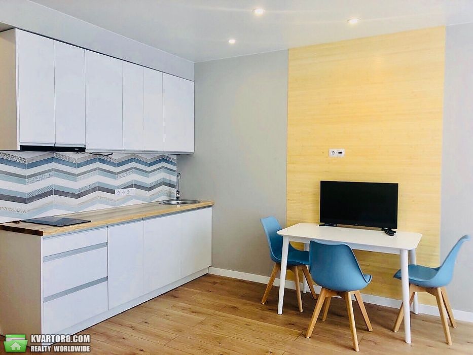 Rent out 1-room apartment. Киев, Регенераторная — photo 2