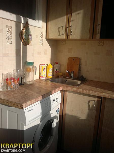 Rent out 1-room apartment. Киев,  Богатырская — photo 1