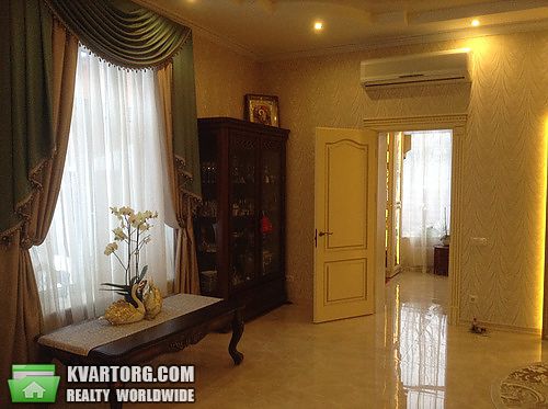 Sell house. Киев,  Завальная — photo 2