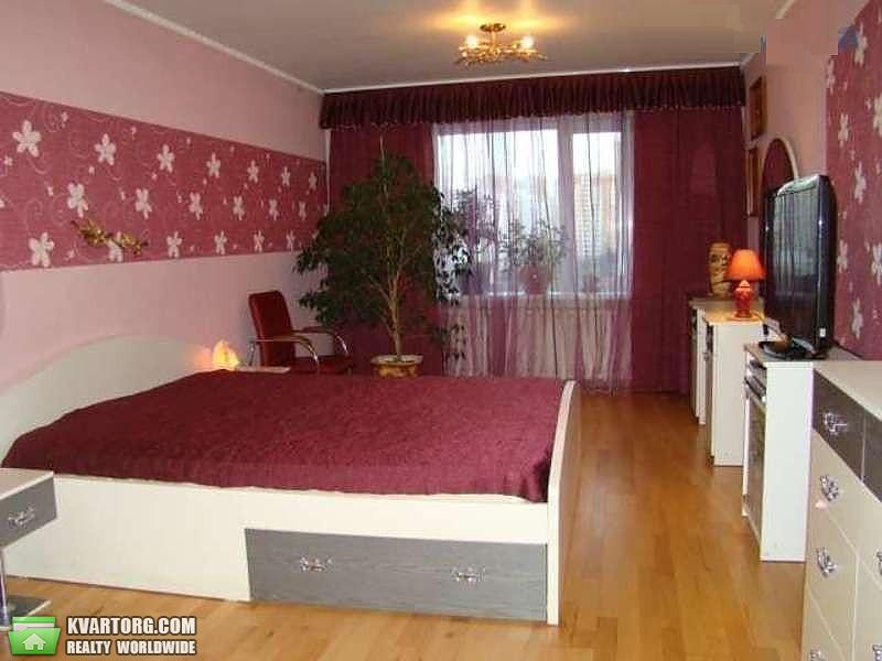 Sell 3-room apartment. Киев,  Бажана — photo 2