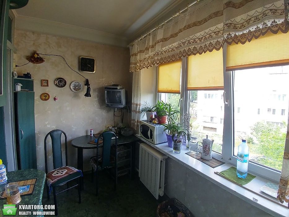 Sell 3-room apartment. Киев,  Белорусская — photo 1
