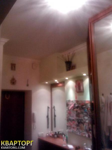 Sell 2-room apartment. Киев,  Василенко — photo 1