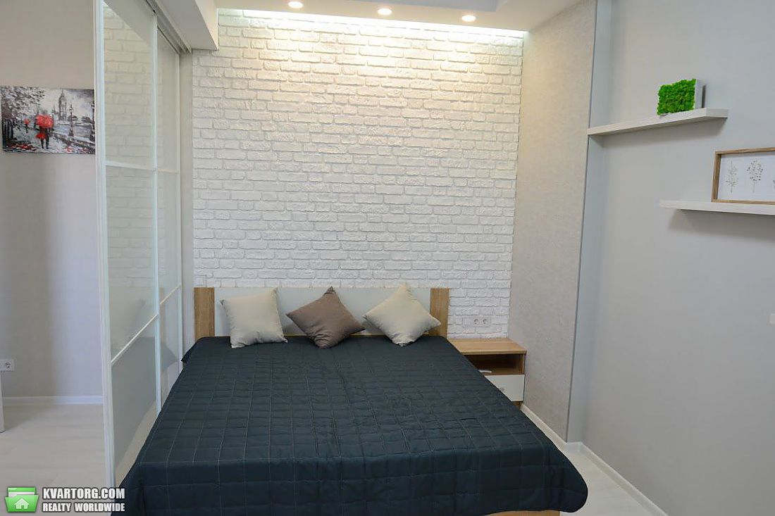Sell 1-room apartment. Киевская обл., Тургеневская — photo 1