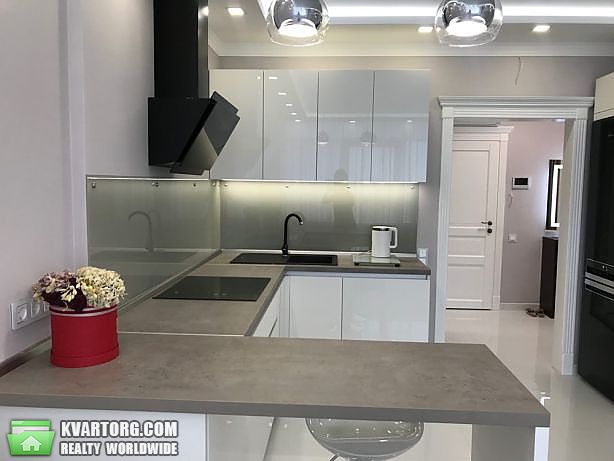 Rent out 2-room apartment. Киев,  Дегтяревская — photo 4