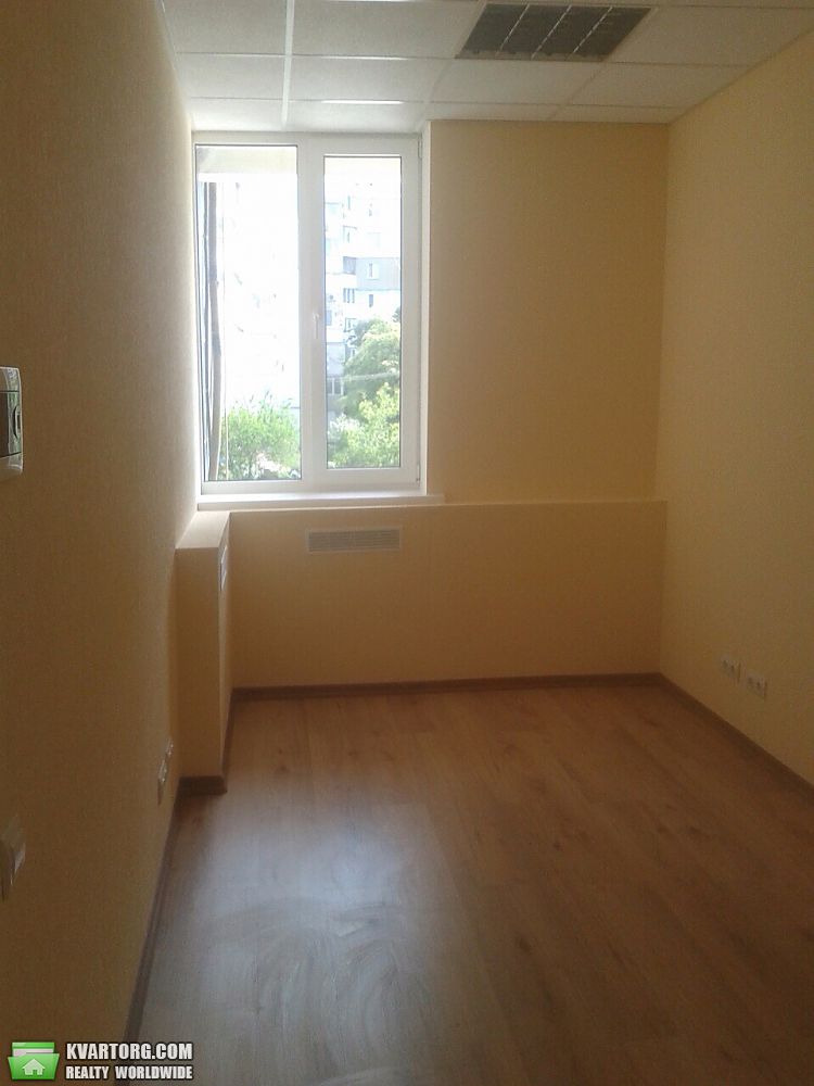 Rent out office. Киев,  Ревуцкого — photo 1