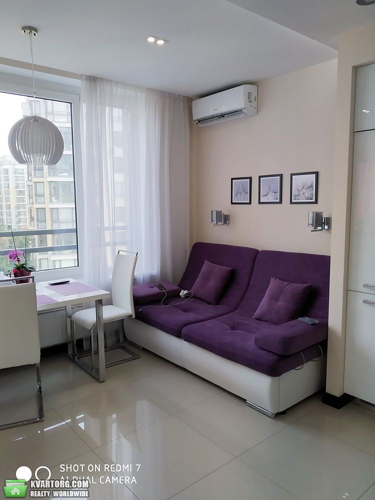 Rent out 2-room apartment. Киев,  Петрицкого — photo 2