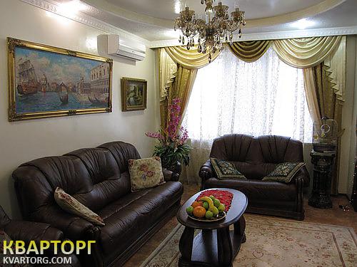 Sell 2-room apartment. Киев,  Дегтяревская — photo 1