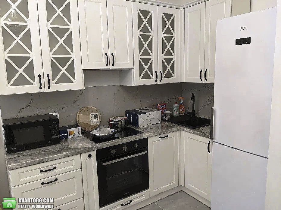 Rent out 1-room apartment. Львов, Чорновола — photo 1