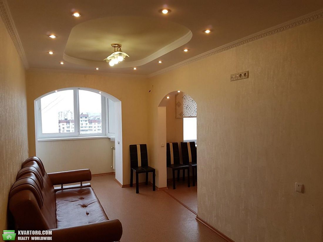 Rent out 4-room apartment. Киев,  Бальзака — photo 2