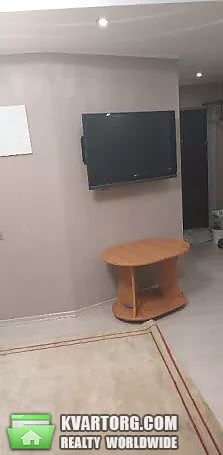 Rent out 2-room apartment. Киев,  Первомайского — photo 5