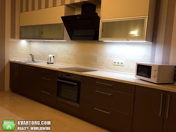 Rent out 3-room apartment. Киев,  Рижская — photo 8