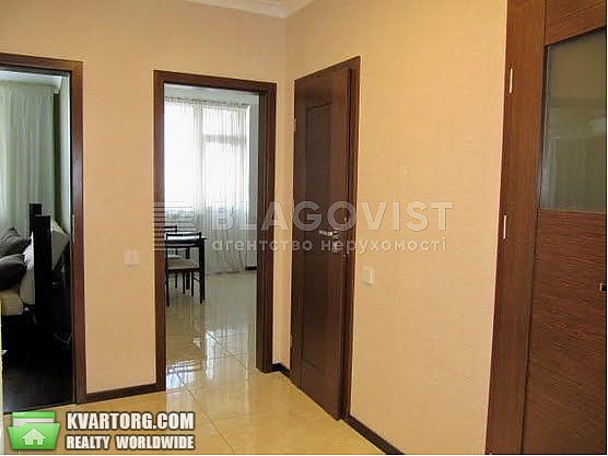 Rent out 2-room apartment. Киев,  Чавдар — photo 5