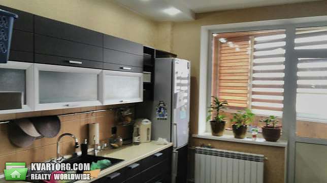 Sell 3-room apartment. Киев,  Пчелки — photo 1